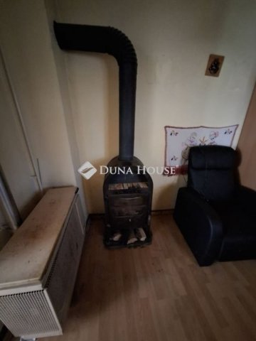 Eladó családi ház, Erdőkertesen 79.9 M Ft, 2 szobás
