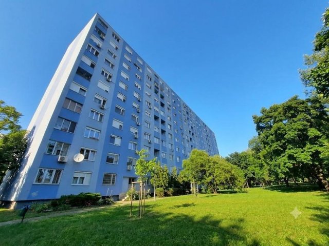 Eladó panellakás, Budapesten, XV. kerületben 68 M Ft, 2+2 szobás