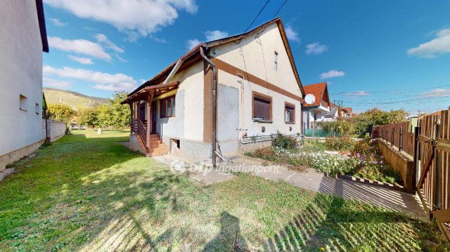 Eladó családi ház, Tokajban 39 M Ft, 2+1 szobás