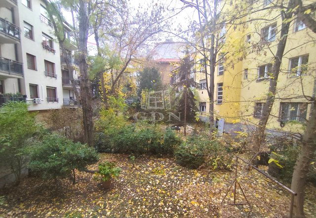 Eladó téglalakás, Budapesten, III. kerületben 39.9 M Ft