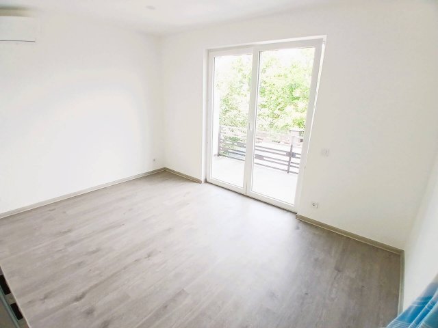 Eladó családi ház, Szigethalmon 125 M Ft, 5 szobás