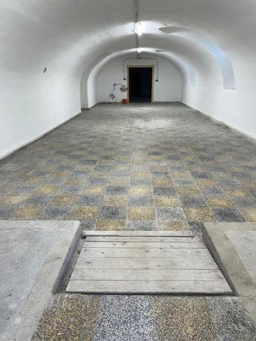 Eladó üzlethelyiség, Pécsett 37.9 M Ft / költözzbe.hu