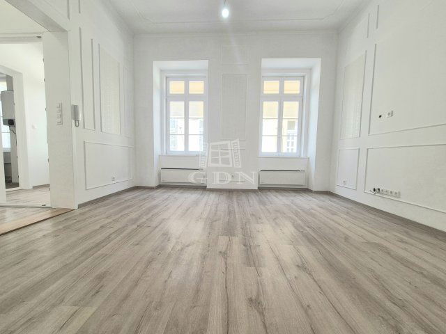 Eladó téglalakás, Budapesten, V. kerületben 235 M Ft, 4 szobás