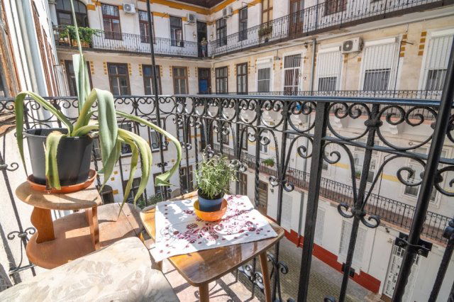 Eladó téglalakás, Budapesten, VI. kerületben 93.5 M Ft, 3 szobás