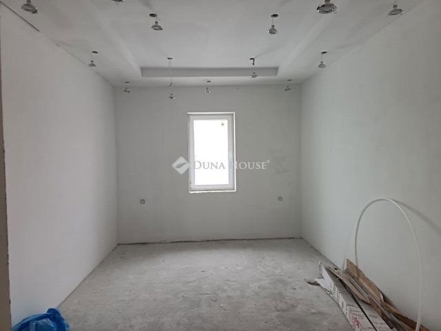 Eladó családi ház, Szatymazon 74 M Ft, 4 szobás