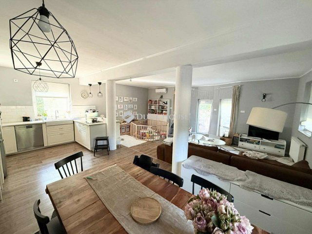 Eladó családi ház, Debrecenben 119 M Ft, 4 szobás