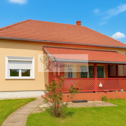 Eladó családi ház, Tökölön 110 M Ft, 2 szobás