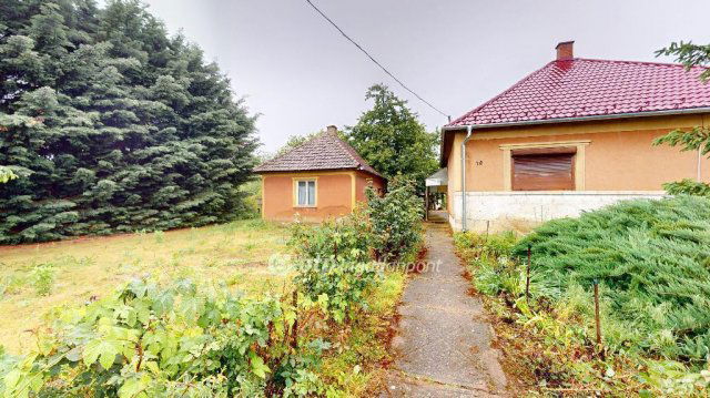 Eladó családi ház, Nyírkarászon 20 M Ft, 2 szobás
