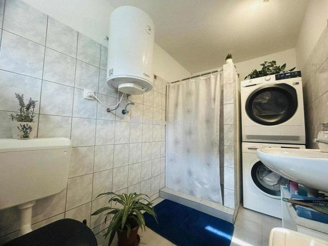 Eladó családi ház, Üllőn 42.9 M Ft, 1 szobás