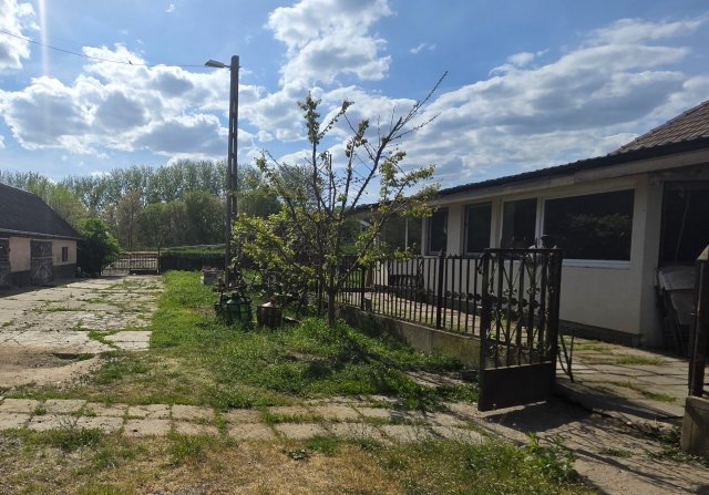 Eladó családi ház, Tiszavasváriban 29.8 M Ft, 4 szobás