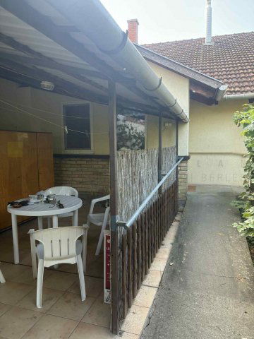 Eladó családi ház, Szegeden, Zocskár udvarban 68 M Ft, 2 szobás