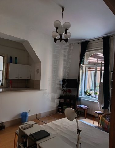 Kiadó téglalakás, albérlet, VIII. kerületben, Szentkirályi utcában