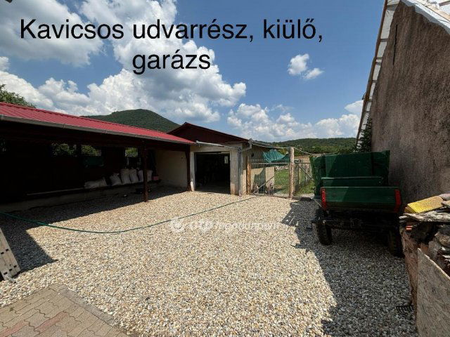 Eladó családi ház, Cserkúton 63 M Ft, 4 szobás