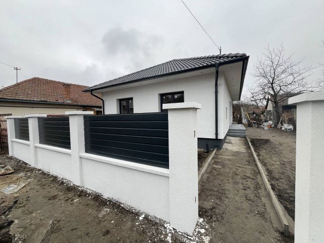 Eladó családi ház, Gyulán 71.9 M Ft, 3 szobás