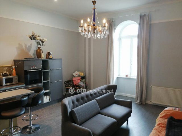 Eladó téglalakás, Budapesten, VI. kerületben 144.9 M Ft