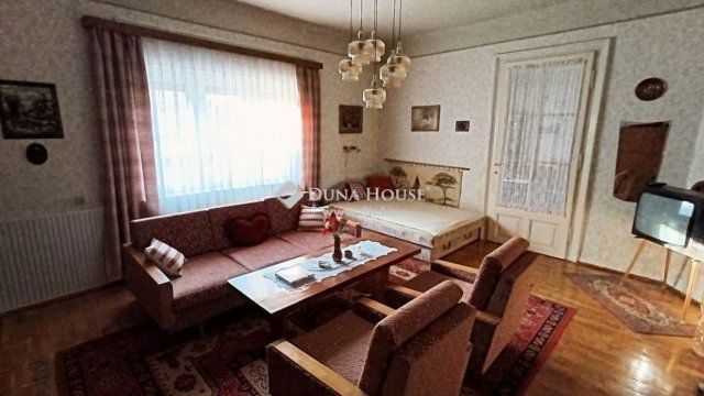 Eladó téglalakás, Mohácson 47.9 M Ft, 3 szobás