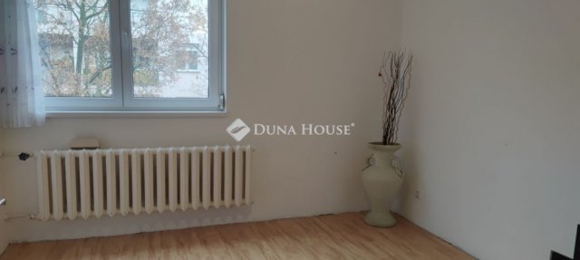 Eladó téglalakás, Székesfehérvárott 57 M Ft, 3 szobás