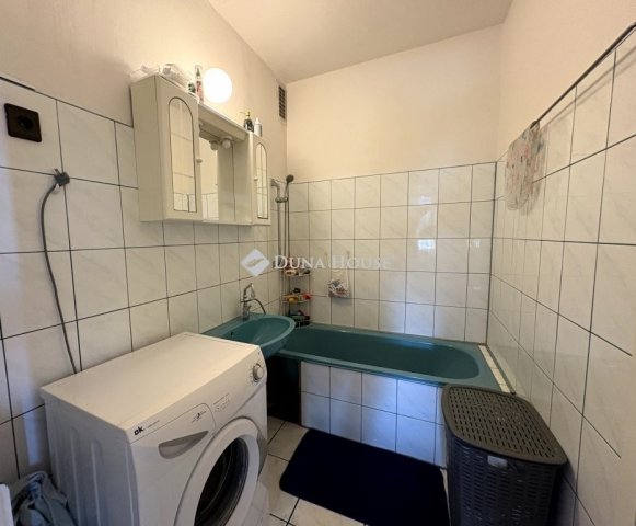 Eladó téglalakás, Budapesten, XX. kerületben 68 M Ft, 3 szobás