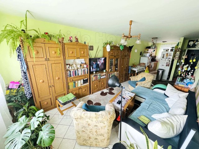 Eladó téglalakás, Győrött 64.9 M Ft, 2 szobás