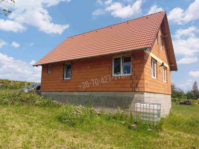 Eladó családi ház, Egerben 52.9 M Ft, 2 szobás