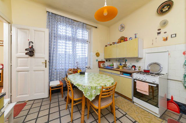 Eladó téglalakás, Budapesten, V. kerületben 127 M Ft, 2+1 szobás