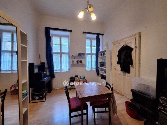 Eladó téglalakás, Budapesten, VII. kerületben 55 M Ft, 2 szobás