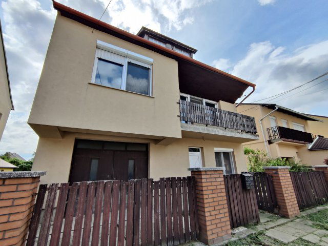Eladó családi ház, Táton 74.99 M Ft, 3+1 szobás