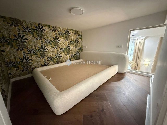 Eladó téglalakás, Budapesten, VIII. kerületben 159 M Ft