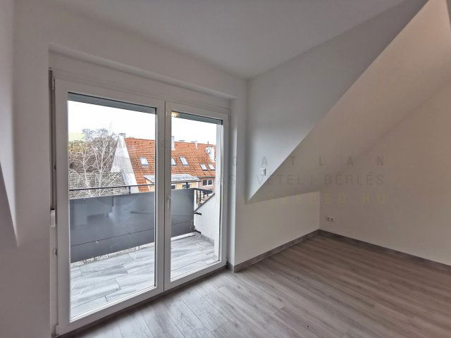 Kiadó téglalakás, albérlet, Szegeden, Farkas utcában, 1 szobás