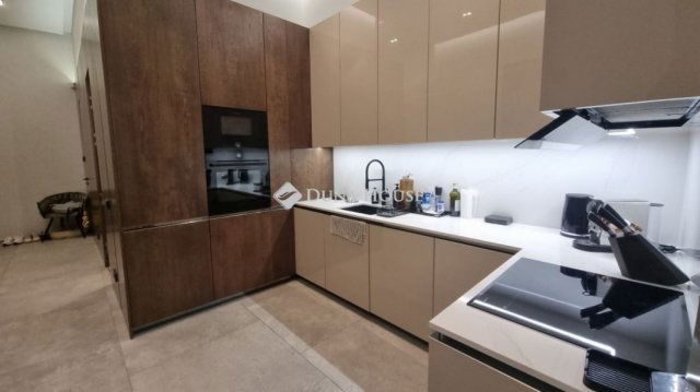 Eladó téglalakás, Budapesten, V. kerületben 234.9 M Ft, 3 szobás