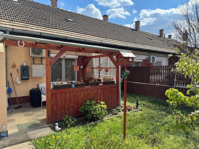 Eladó téglalakás, Budapesten, X. kerületben 54 M Ft, 1 szobás