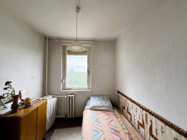 Eladó panellakás, Budapesten, III. kerületben 59.9 M Ft