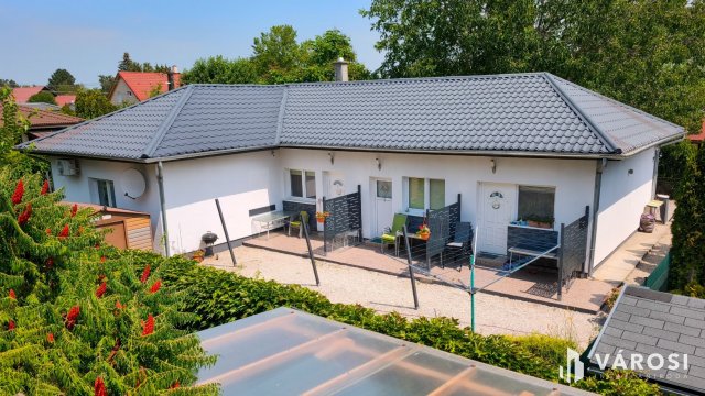 Eladó családi ház, Siófokon 129 M Ft, 6 szobás