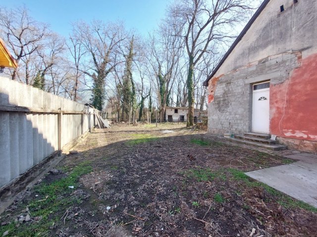 Eladó ikerház, Szegeden 58 M Ft, 2 szobás / költözzbe.hu