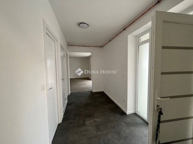 Eladó családi ház, Pécsváradon 85 M Ft, 4 szobás