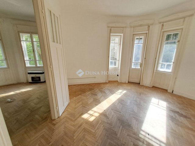 Eladó téglalakás, Budapesten, II. kerületben 98 M Ft, 2 szobás