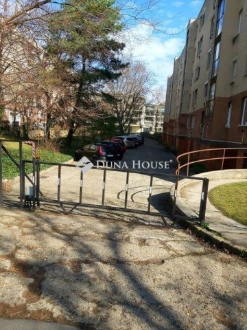 Eladó téglalakás, Budapesten, IV. kerületben 68.5 M Ft, 2 szobás