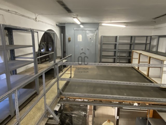 Eladó ipari ingatlan, Budapesten, VII. kerületben 400 M Ft