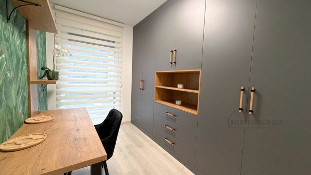 Kiadó téglalakás, albérlet, Debrecenben 325 E Ft / hó, 3 szobás