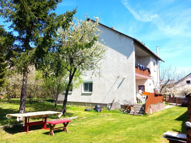 Eladó családi ház, Márkón 99.6 M Ft, 5 szobás