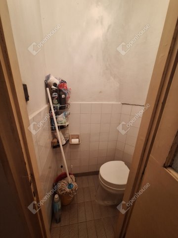 Eladó téglalakás, Ajkán 28.5 M Ft, 1+1 szobás