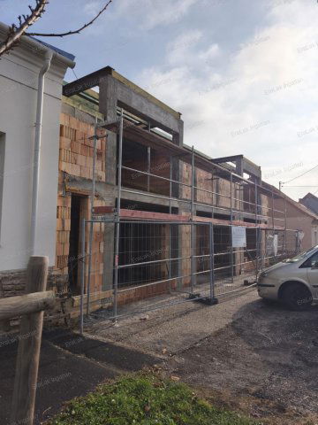 Eladó téglalakás, Jánossomorján 42.875 M Ft, 2 szobás