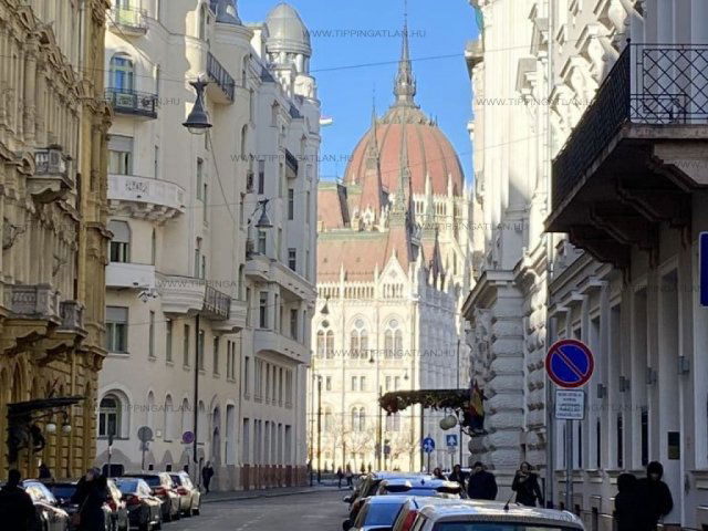 Eladó téglalakás, Budapesten, V. kerületben 115 M Ft, 2 szobás