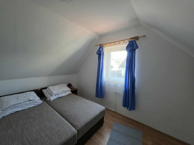 Eladó családi ház, Abaligeten 35.9 M Ft, 1+2 szobás