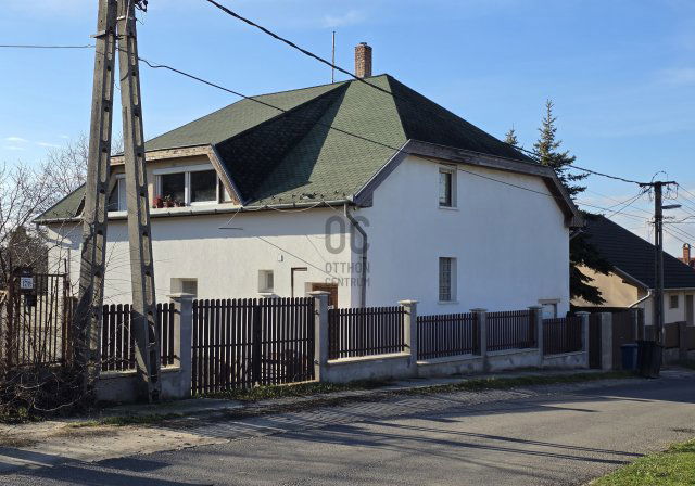 Eladó ikerház, Pécelen 89.9 M Ft, 3 szobás