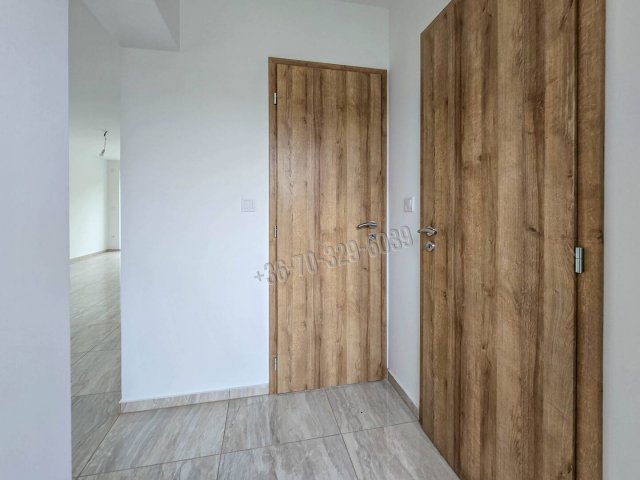 Eladó ikerház, Sopronban 120 M Ft, 5 szobás