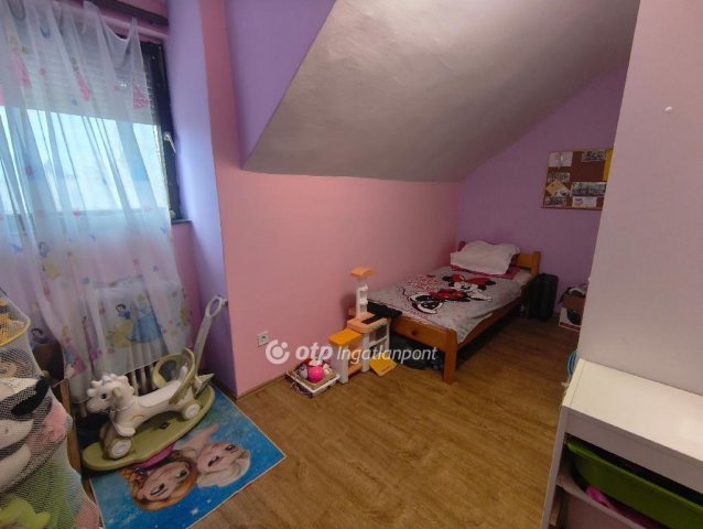 Eladó családi ház, Gárdonyban 99.9 M Ft, 3+3 szobás