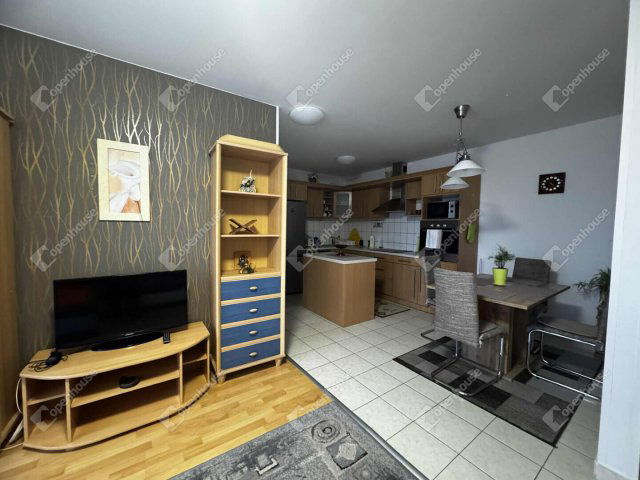 Kiadó téglalakás, albérlet, Székesfehérvárott 220 E Ft / hó