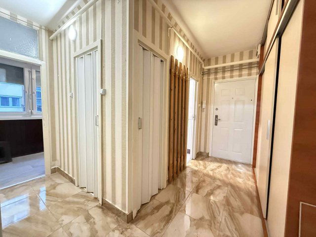 Eladó panellakás, Pécsett, Erika utcában 46.9 M Ft, 2+1 szobás