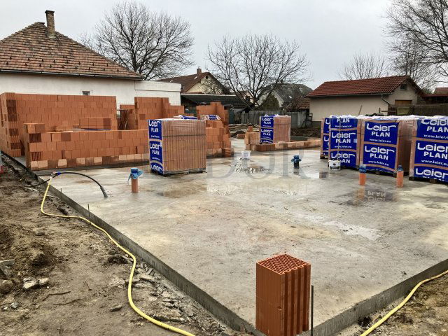 Eladó ikerház, Budapesten, XVIII. kerületben 147 M Ft, 5 szobás